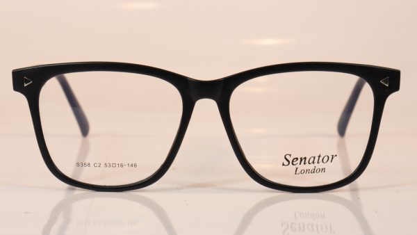 Senator 358 | Red | Front | Faversham Optical